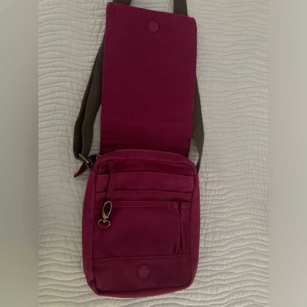 Duluth Trading maroon colored canvas crossbody.